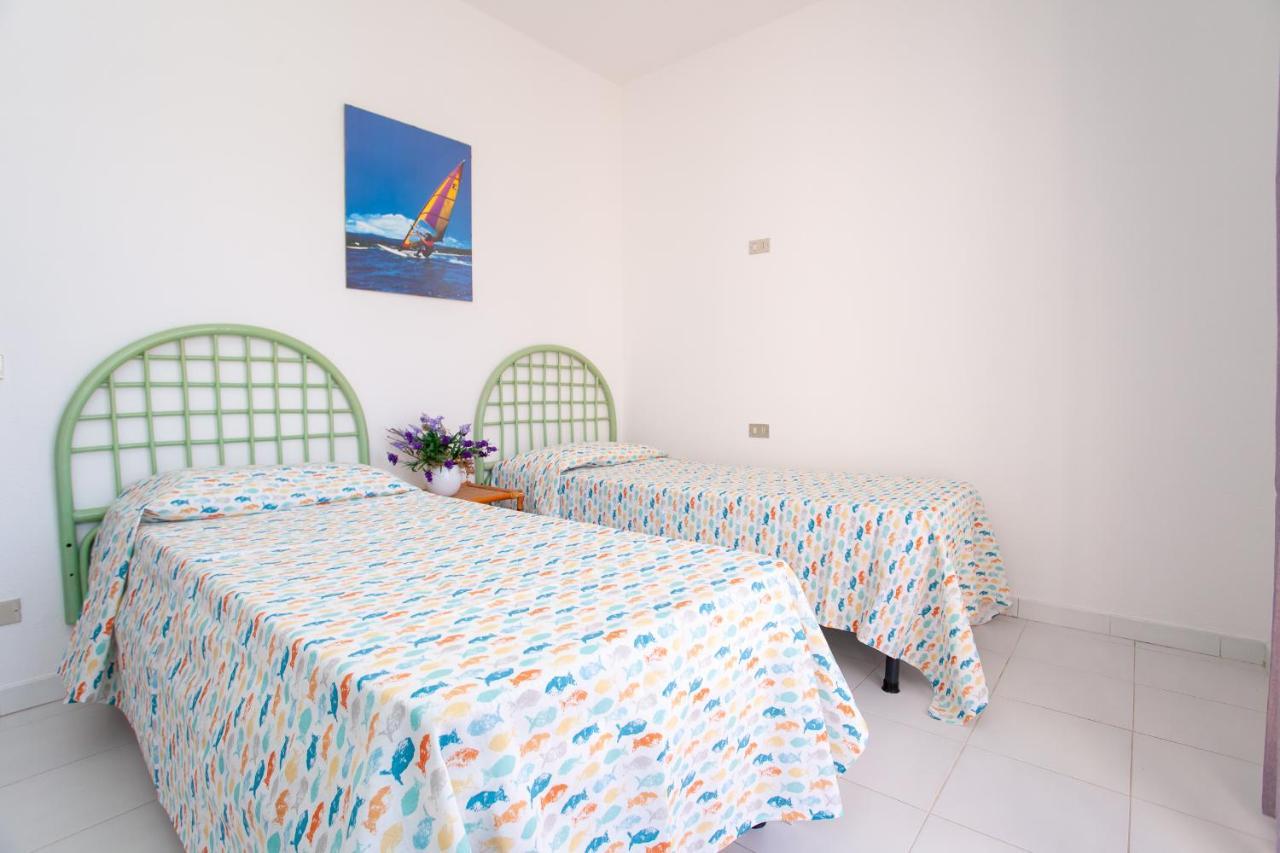 Residence Cinta 5 San Teodoro  Buitenkant foto